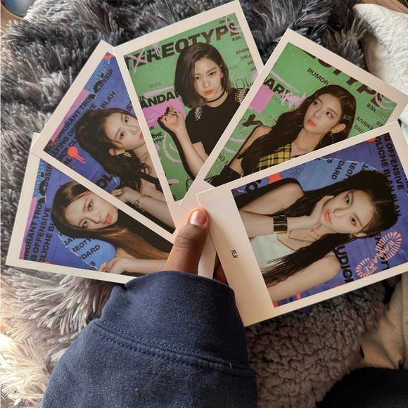 Itzy Album “Wannabe” Blue Ver. - Picture 8 of 12